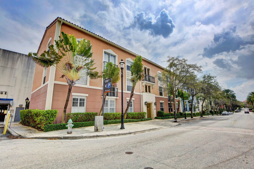 580 S Sapodilla Avenue - Photo 22