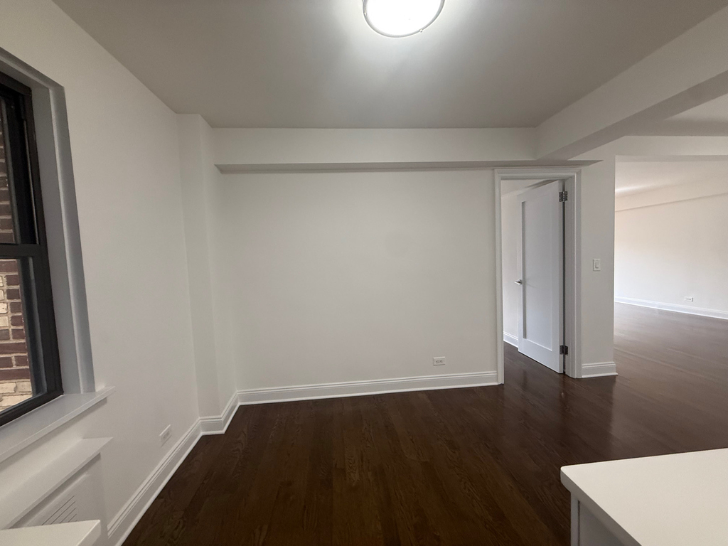 20 Beekman Place - Photo 15