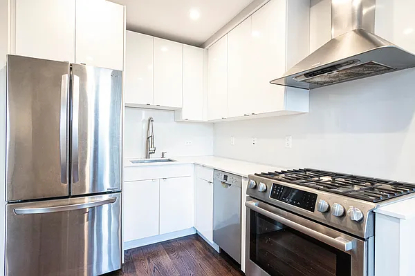 25-13 27th Street - Photo 4