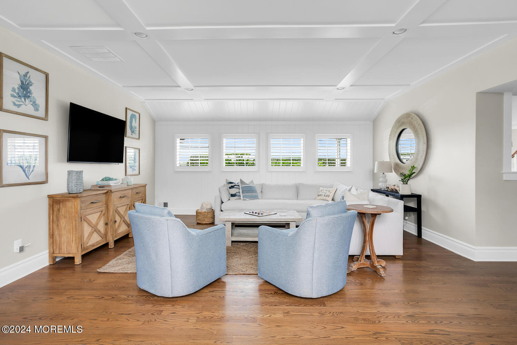 208 Neptune Place - Photo 4