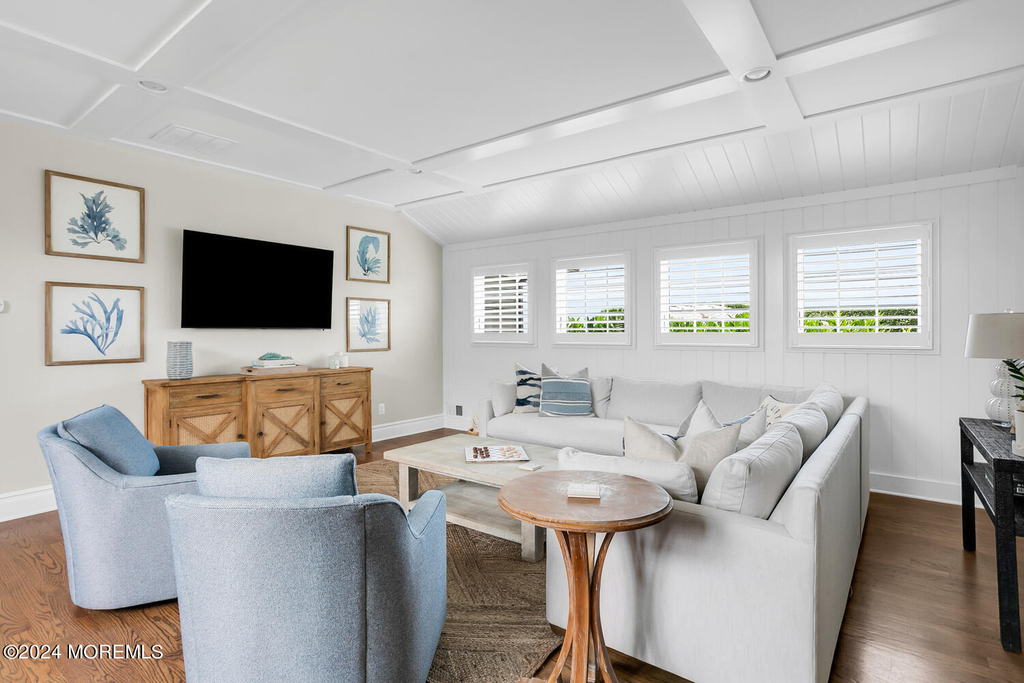 208 Neptune Place - Photo 5