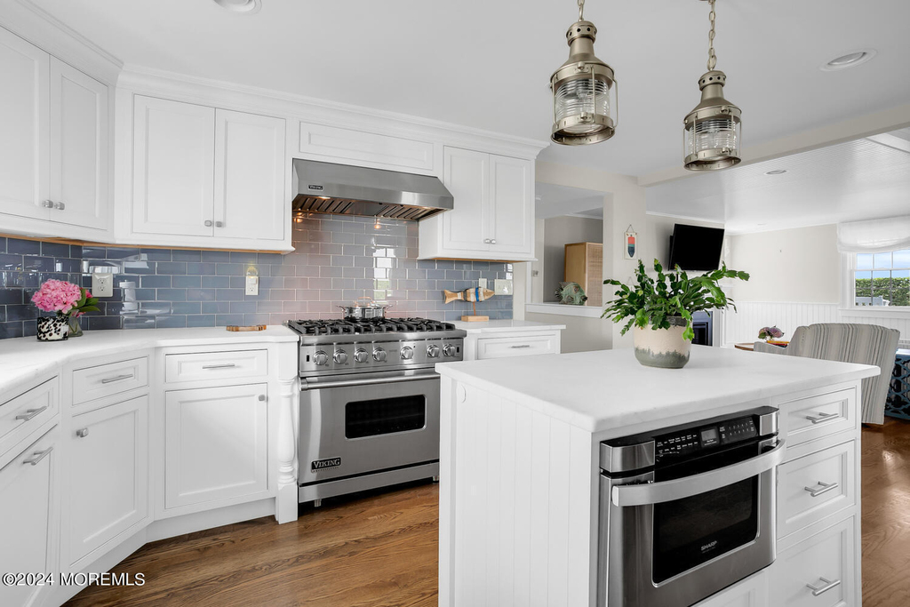 208 Neptune Place - Photo 15