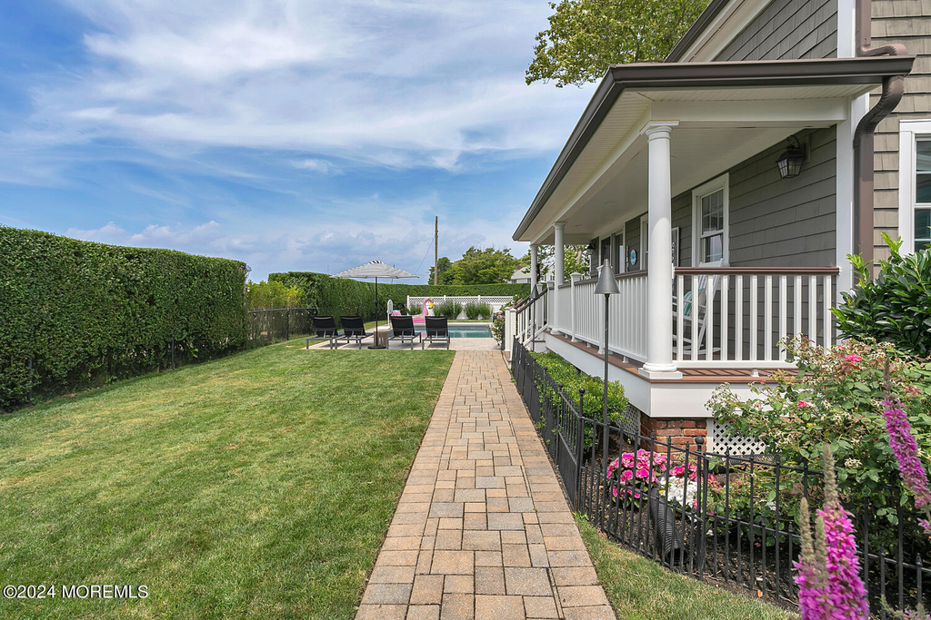 208 Neptune Place - Photo 48