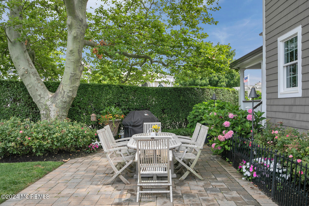 208 Neptune Place - Photo 52