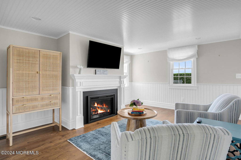 208 Neptune Place - Photo 24