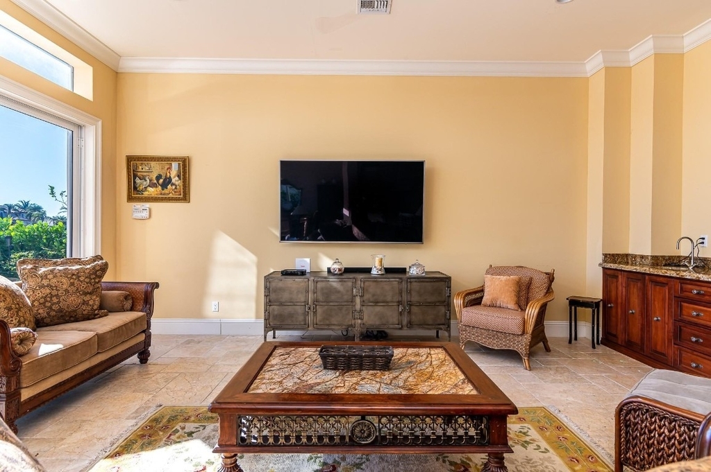 580 Admirals Way - Photo 6