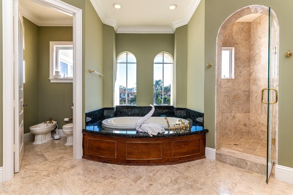 580 Admirals Way - Photo 13