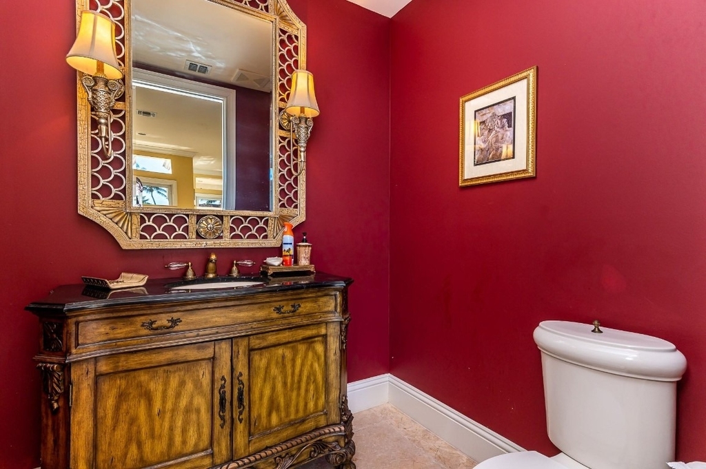 580 Admirals Way - Photo 7