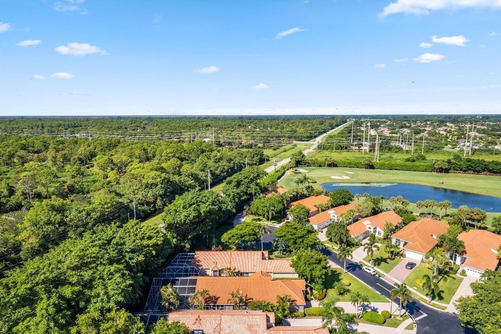 10860 Fairmont Village Drive - Photo 45