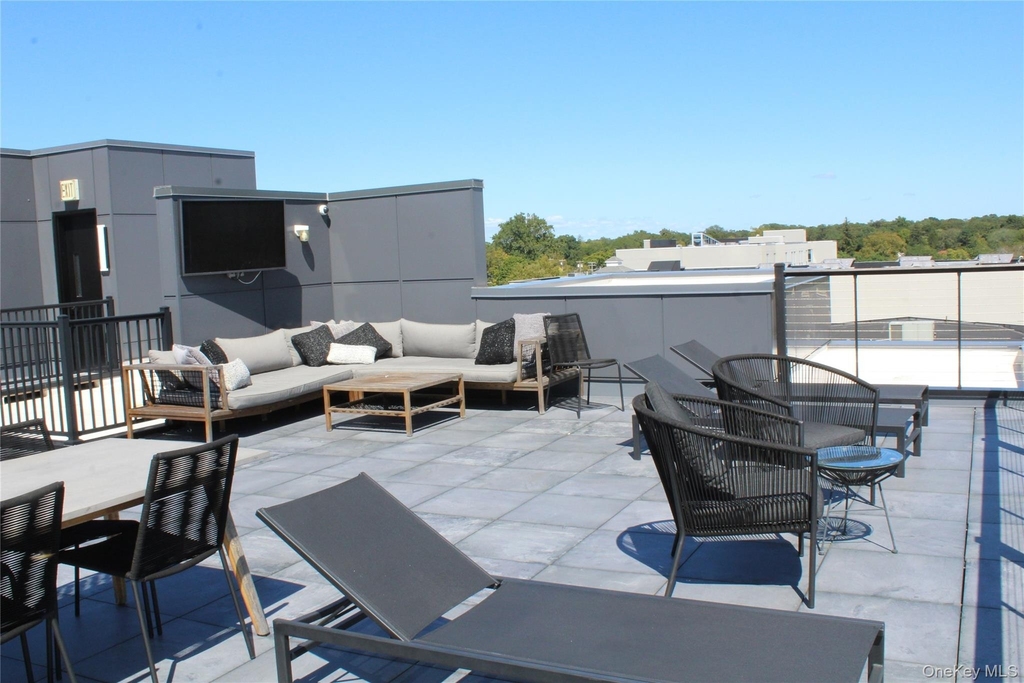331 E Main Street - Photo 6