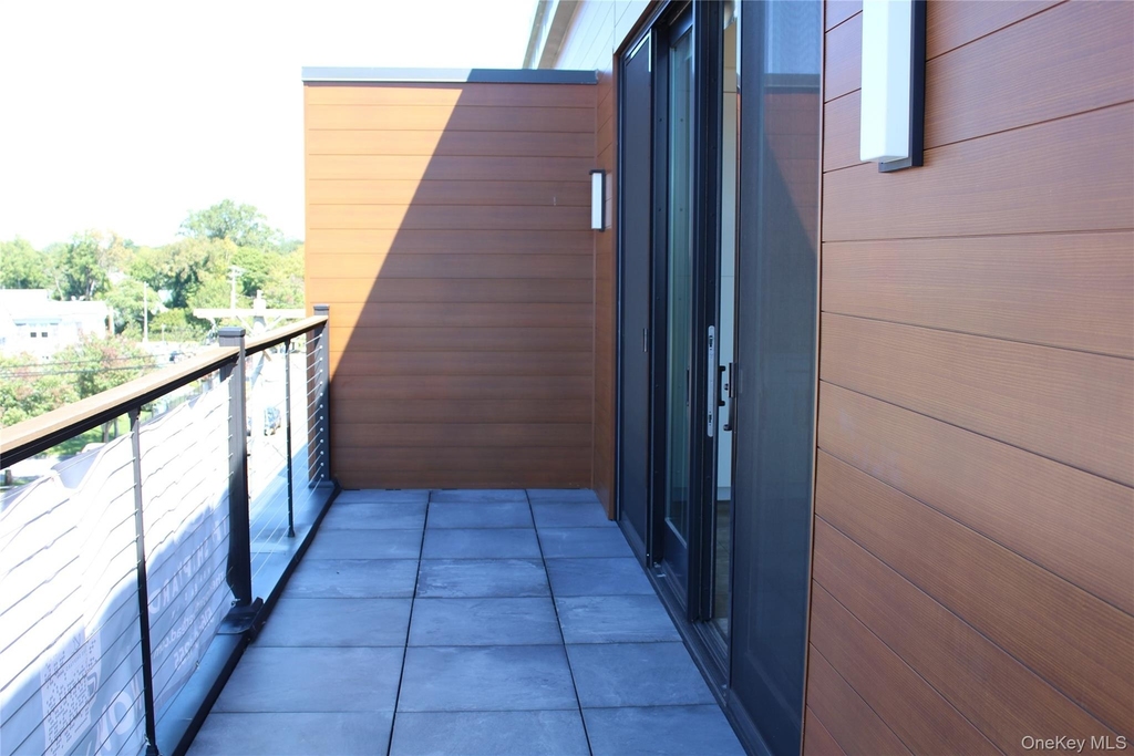 331 E Main Street - Photo 4