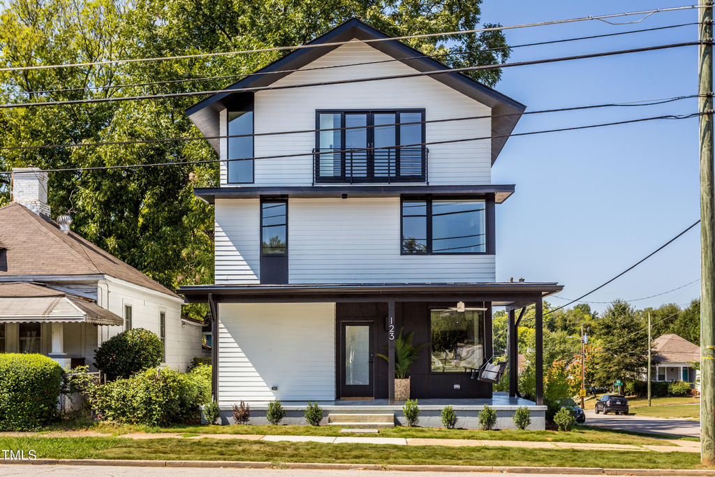 123 Idlewild Avenue - Photo 0