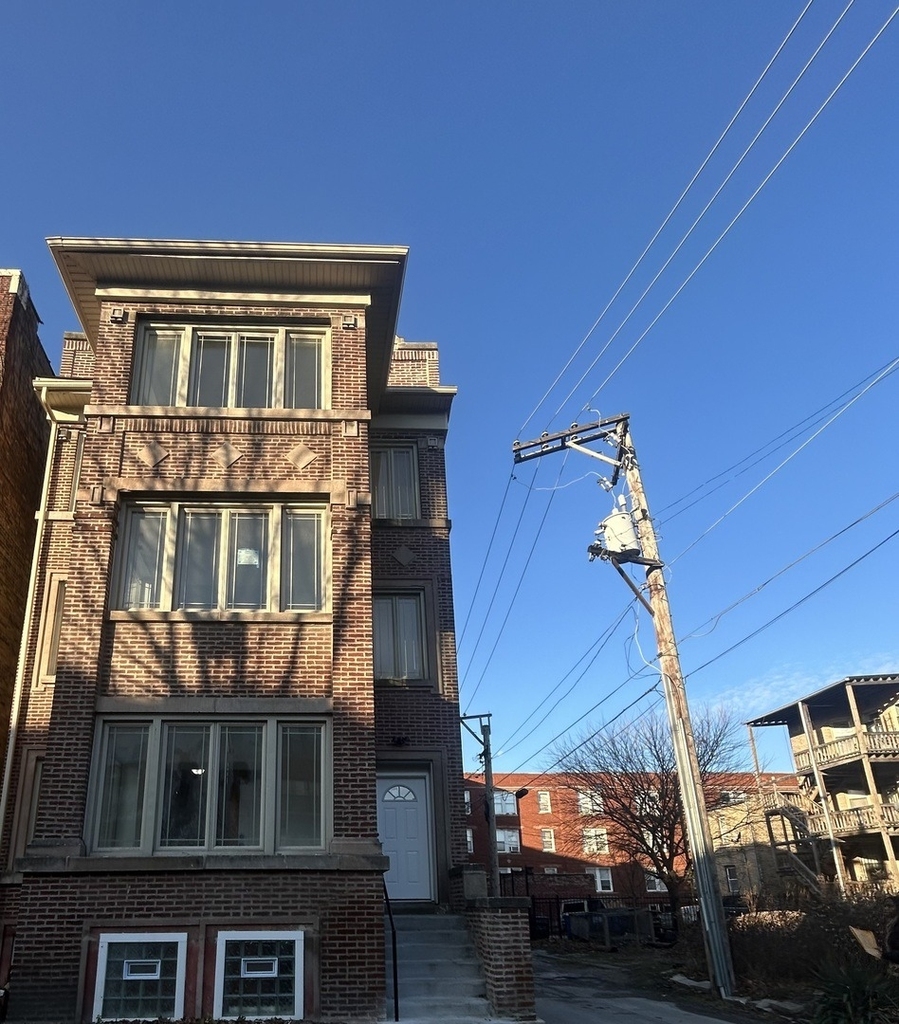 6016 S Saint Lawrence Avenue - Photo 0
