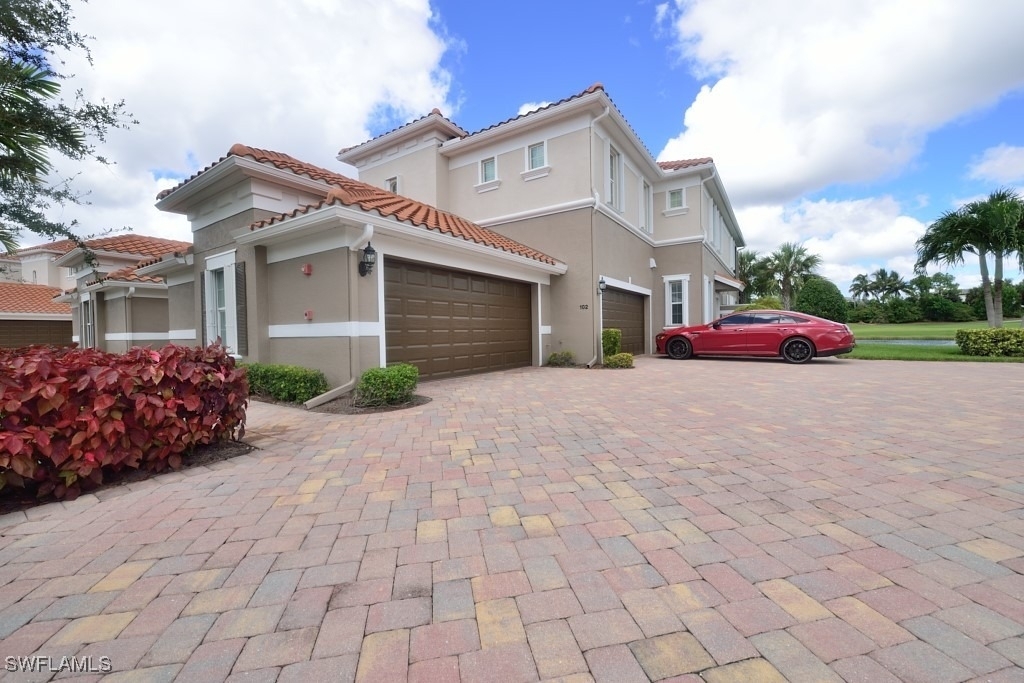 10271 Glastonbury Circle - Photo 1