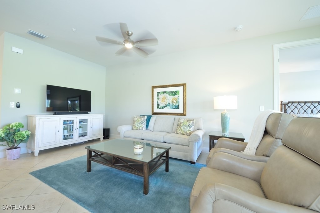 10271 Glastonbury Circle - Photo 2