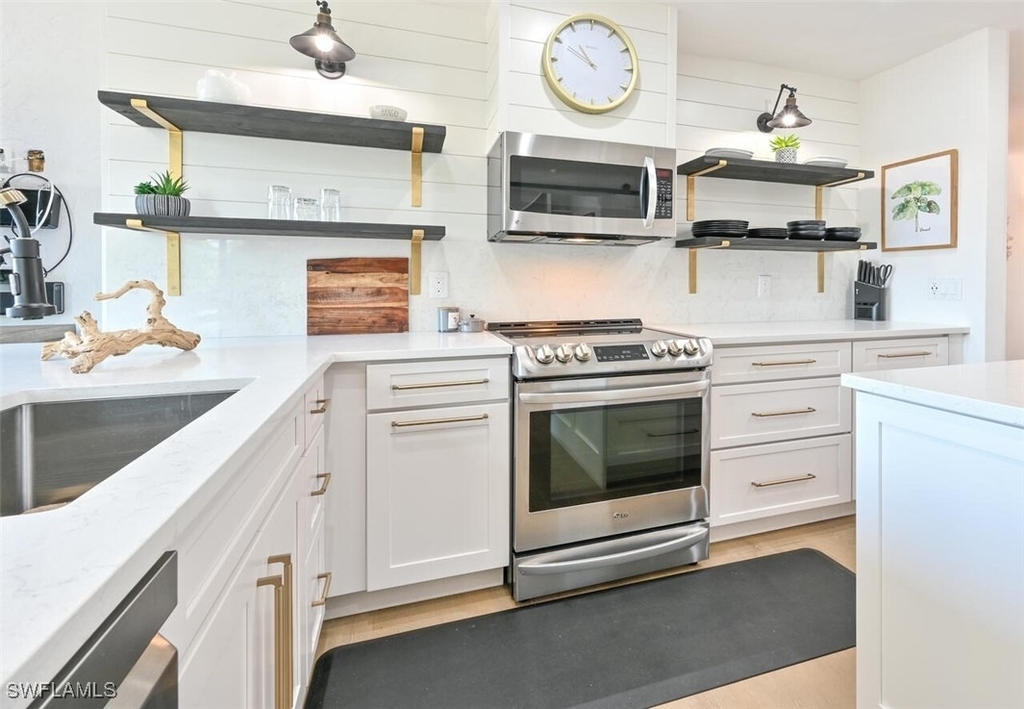 3105 Riviera Drive - Photo 10