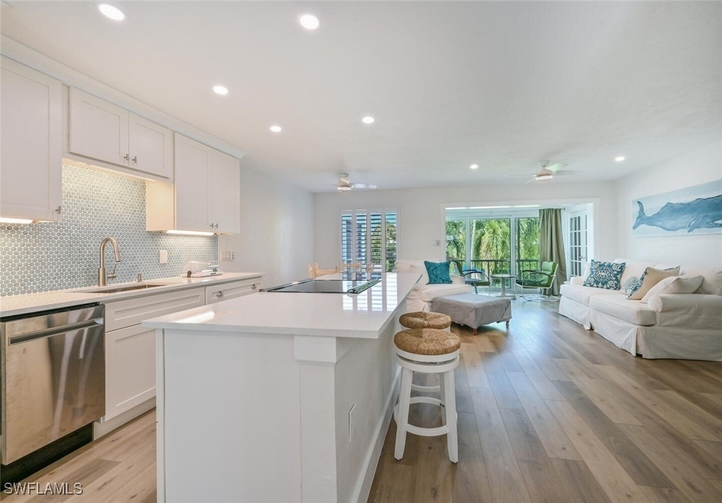 250 7th Avenue S - Photo 9