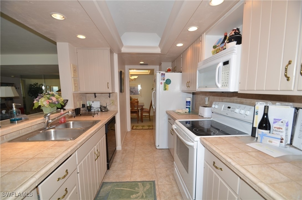 10951 Gulfshore Drive - Photo 7