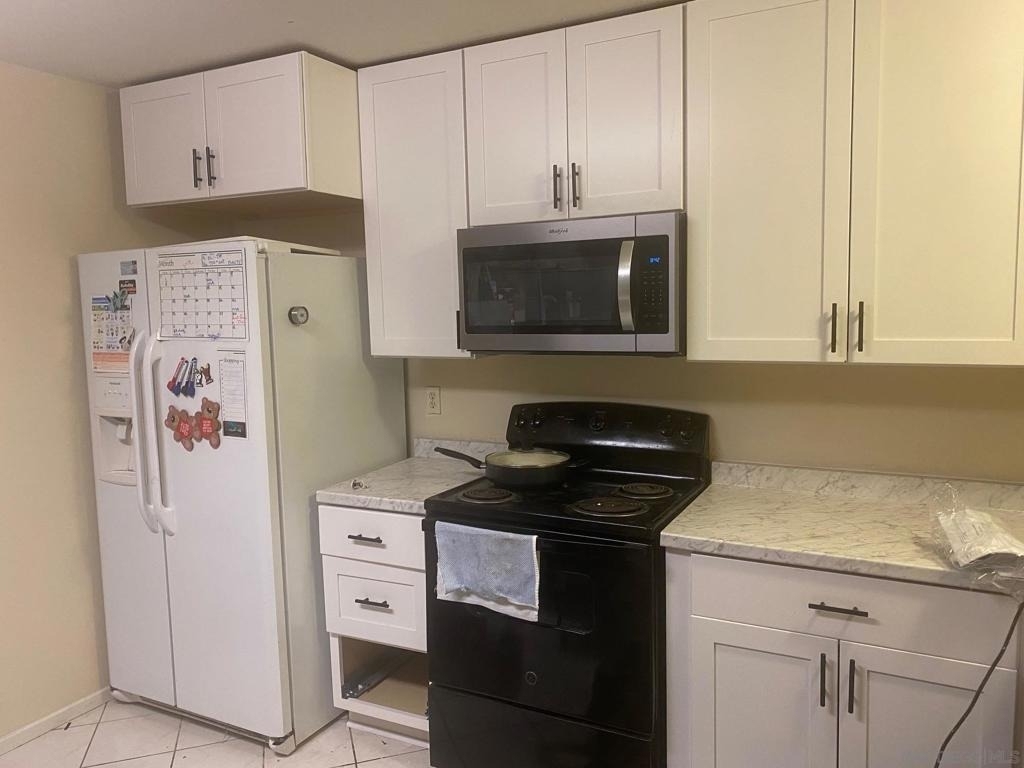8181 Jade Coast Rd - Photo 0