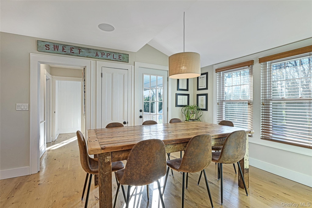 148 Montauk Highway - Photo 8