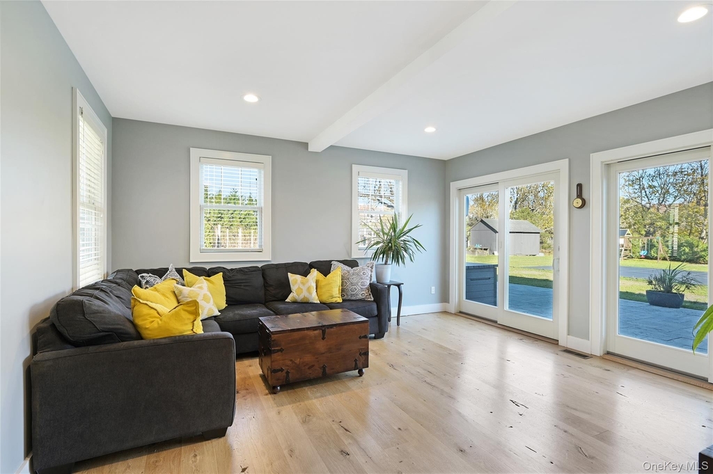 148 Montauk Highway - Photo 1