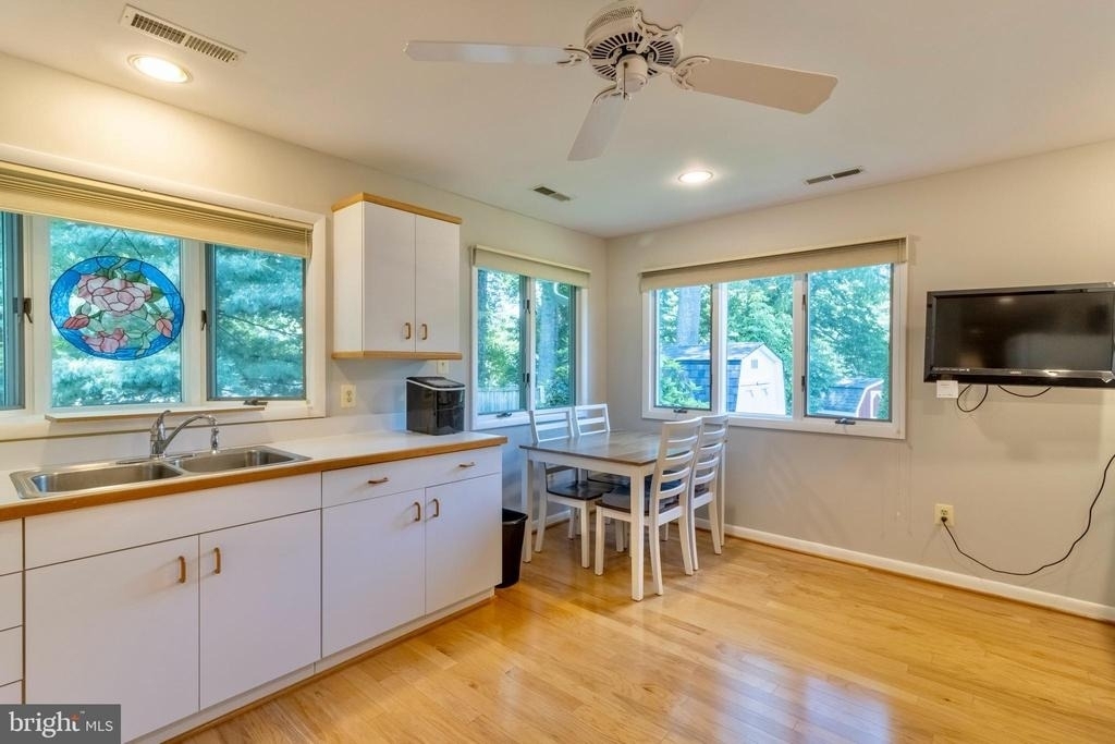 7613 Hamlet Street - Photo 11