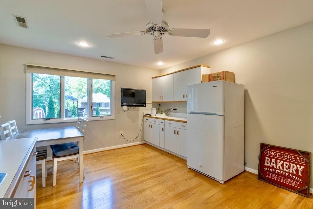7613 Hamlet Street - Photo 13