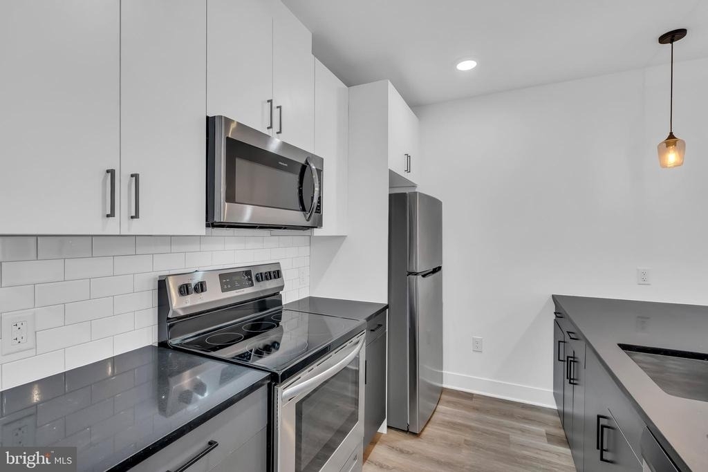 330 Cecil B Moore Avenue - Photo 4