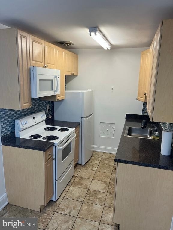 5601 Parker House Terrace - Photo 5
