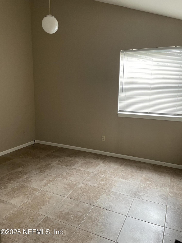 4751 San Jose Manor Drive W - Photo 6