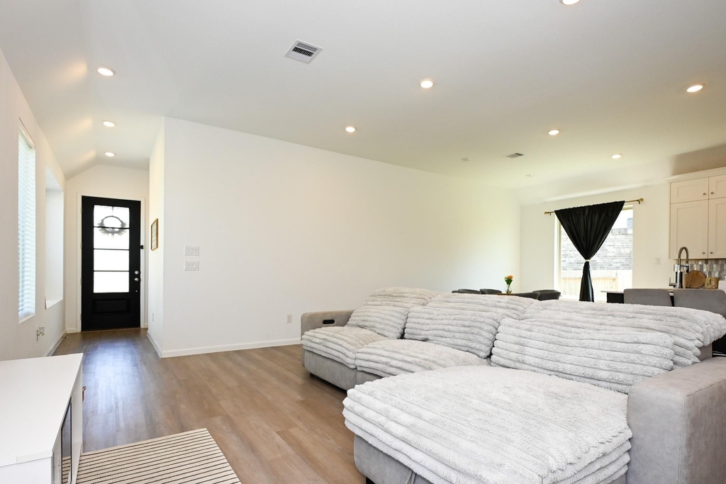 3057 Pensacola Drive - Photo 22