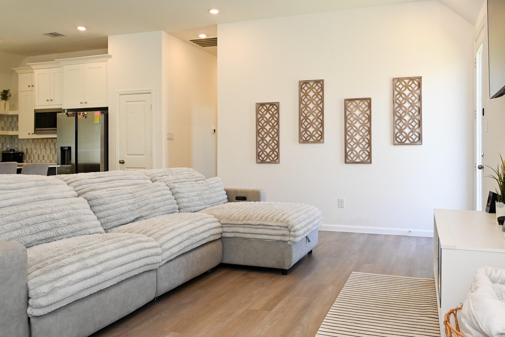 3057 Pensacola Drive - Photo 16