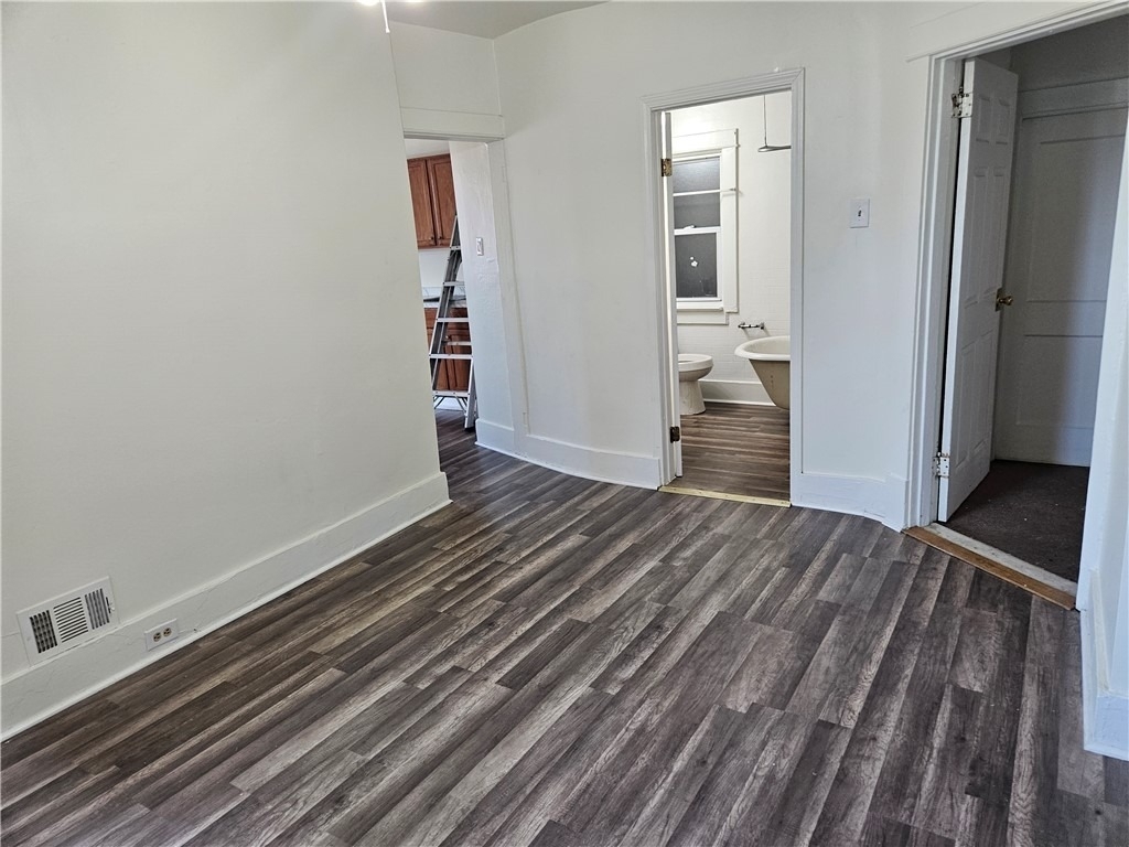 1310 Brinton Ave - Photo 5