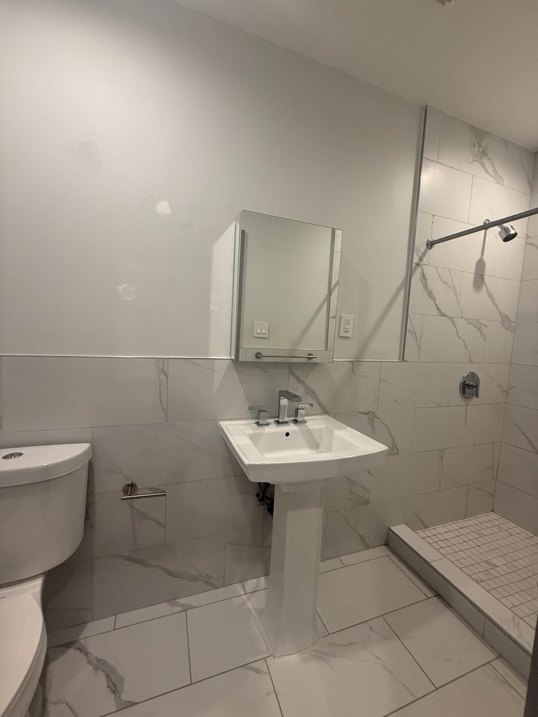 600 West 150th Street - Photo 4