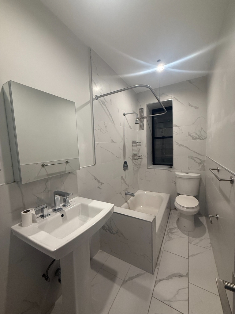 600 West 150th Street - Photo 5