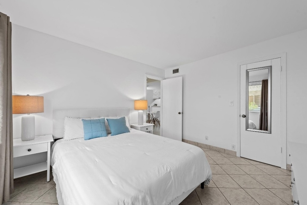 1000 Se 15th Street - Photo 9