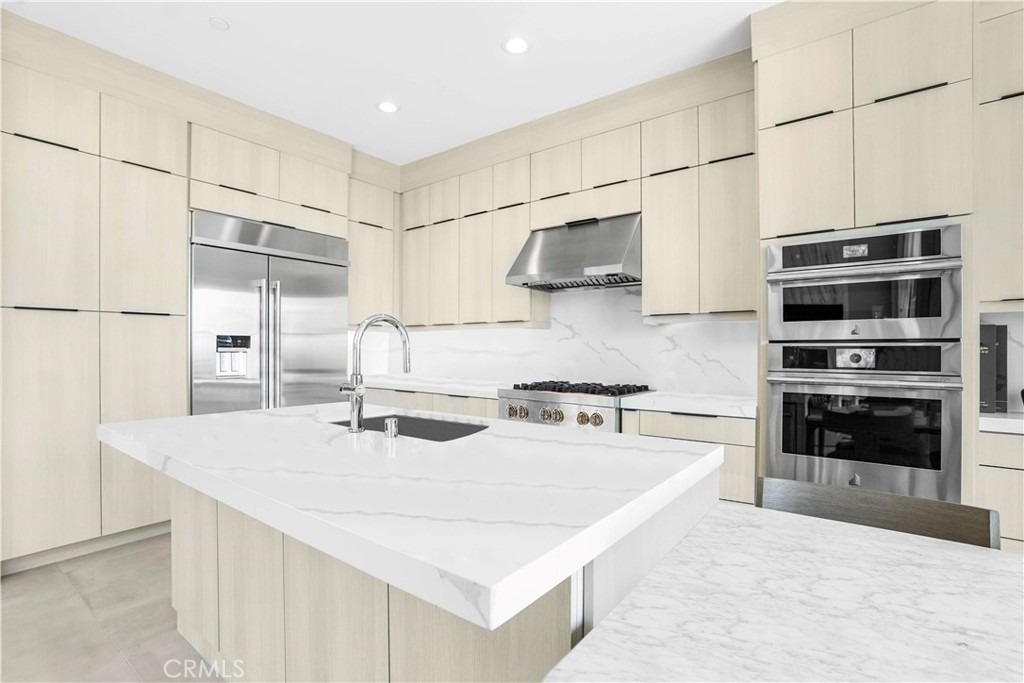 745 Alder Way - Photo 1
