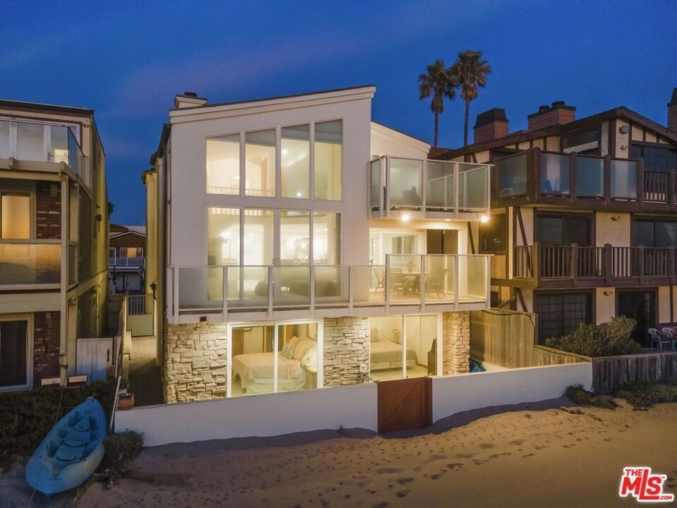 1005 Ocean Drive - Photo 3
