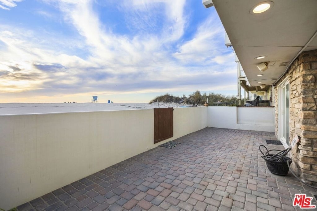 1005 Ocean Drive - Photo 48
