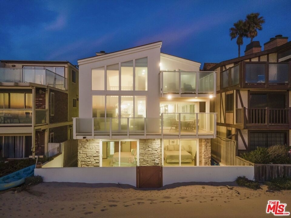 1005 Ocean Drive - Photo 4