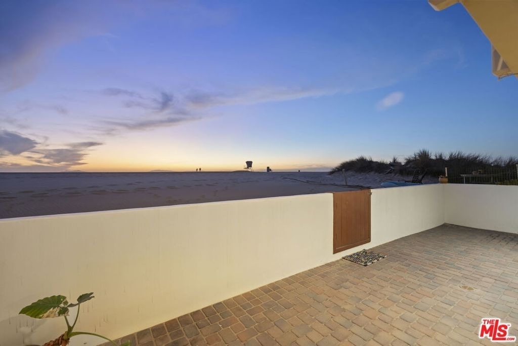1005 Ocean Drive - Photo 7