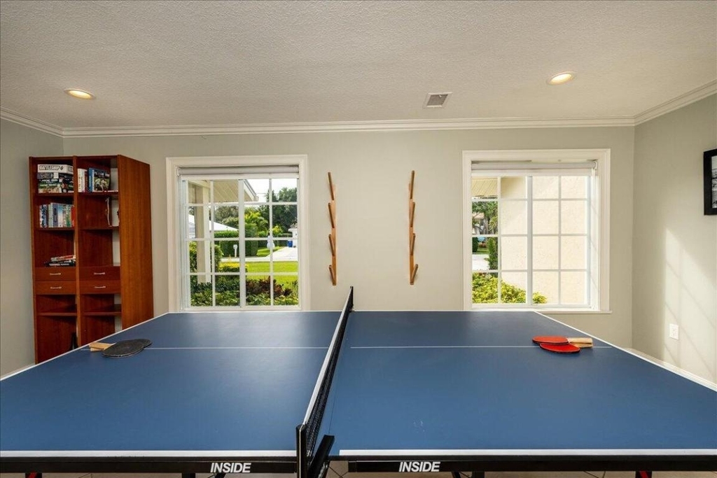 1947 Nw Palmetto Terrace - Photo 31