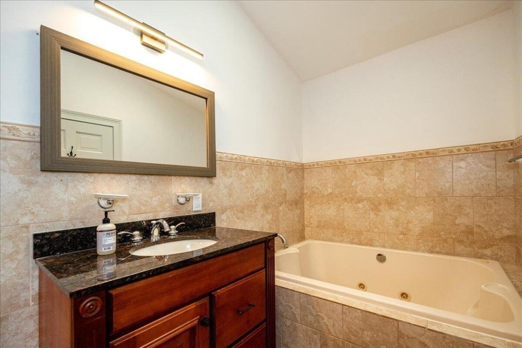 1947 Nw Palmetto Terrace - Photo 86