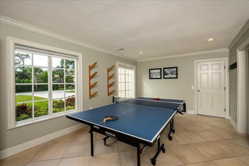 1947 Nw Palmetto Terrace - Photo 11