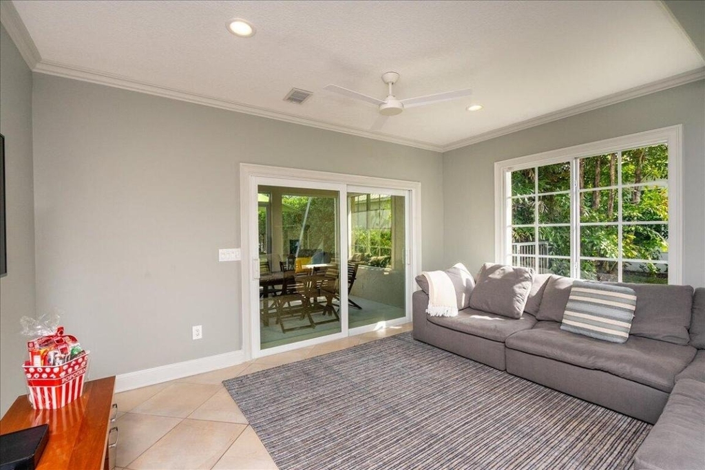 1947 Nw Palmetto Terrace - Photo 16