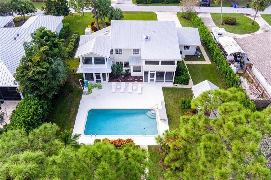 1947 Nw Palmetto Terrace - Photo 9