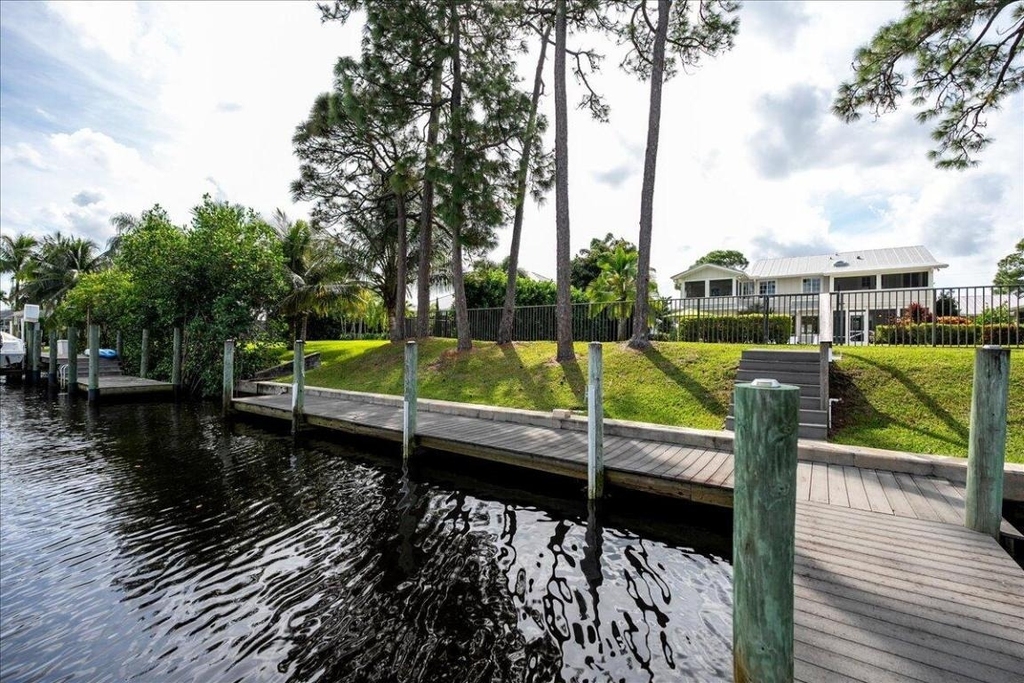 1947 Nw Palmetto Terrace - Photo 48