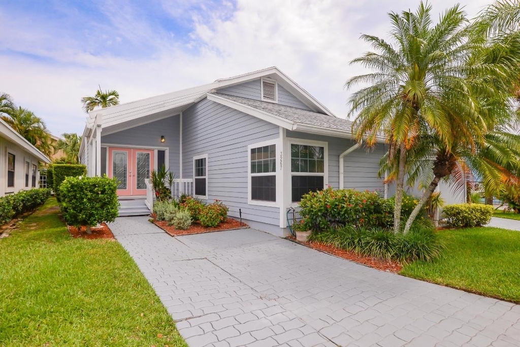 3267 Ne Catamaran Terrace - Photo 1