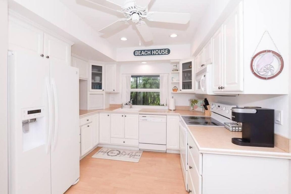 3267 Ne Catamaran Terrace - Photo 12