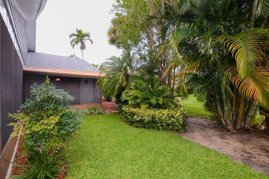 3267 Ne Catamaran Terrace - Photo 40